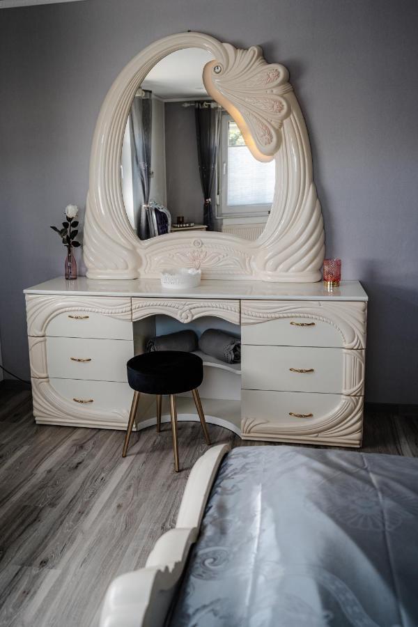 Timeout Royal Apartment Ellar Ngoại thất bức ảnh